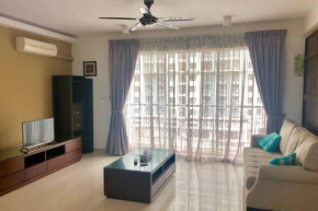 Spacious Studio Condo near The Curve & IKEA Damansara